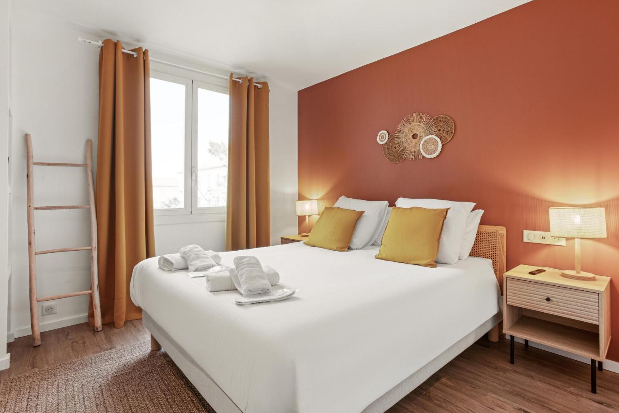 Magnifique 3 Pieces - Proximite Place Des Lices Avec Parking Appartement *